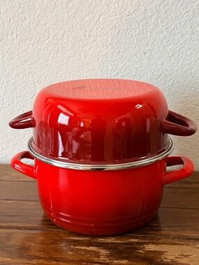 Red Enamel Le Creuset Mussel Pot Red 2 pieces